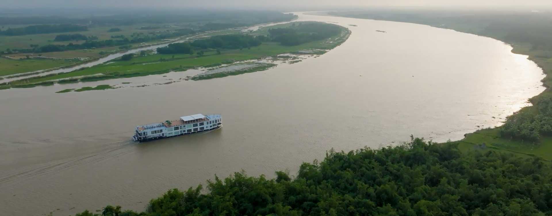 cruise at river